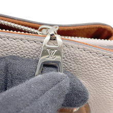 Load image into Gallery viewer, LOUIS VUITTON Haumea GaletM55031 Monogram Mahina