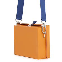 Load image into Gallery viewer, LOUIS VUITTON Shopper・Clutch SaffronM13984 Leather