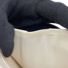 将图像加载到图库查看器中,CHANEL Matelasse Timeless Classics Tri-fold Wallet WhiteAP0229 Caviar Leather