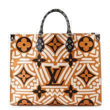 Load image into Gallery viewer, LOUIS VUITTON Onthego Creme caramelM45359 Monogram / Giant LV Clafoutis Size GM