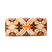 Load image into Gallery viewer, LOUIS VUITTON Onthego Creme caramelM45359 Monogram / Giant LV Clafoutis Size GM