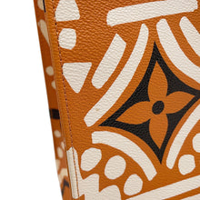 Load image into Gallery viewer, LOUIS VUITTON Onthego Creme caramelM45359 Monogram / Giant LV Clafoutis Size GM