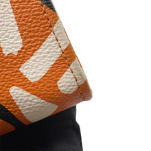 Load image into Gallery viewer, LOUIS VUITTON Onthego Creme caramelM45359 Monogram / Giant LV Clafoutis Size GM