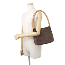 将图像加载到图库查看器中,LOUIS VUITTON Looping BeigeM51146 Monogram Size MM