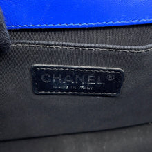 Load image into Gallery viewer, CHANEL Boy Chanel ChainShoulder Bag BlueA67086 Patent Leather Size 25