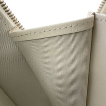 Load image into Gallery viewer, CHANEL Matelasse ChainPochette WhiteAP2426 Caviar Leather