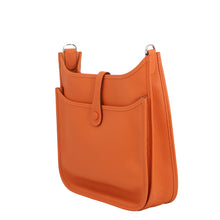Load image into Gallery viewer, HERMES Evelyne3 Feu Taurillon Clemence Size PM