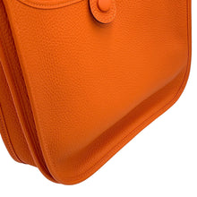 Load image into Gallery viewer, HERMES Evelyne3 Feu Taurillon Clemence Size PM