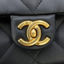 Load image into Gallery viewer, CHANEL Matelasse Top Handle ChainShoulder Bag BlackAS1358 Lambskin