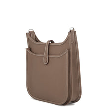 Load image into Gallery viewer, HERMES Evelyne3 Etoupe Taurillon Clemence Size 23