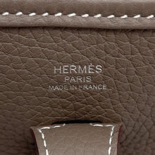Load image into Gallery viewer, HERMES Evelyne3 Etoupe Taurillon Clemence Size 23