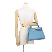 Load image into Gallery viewer, HERMES Kelly Sellier New Blue Jean Epsom Size 28
