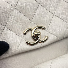 将图像加载到图库查看器中,CHANEL Matelasse Multi-Pocket Backpack WhiteAS4399 Caviar Leather