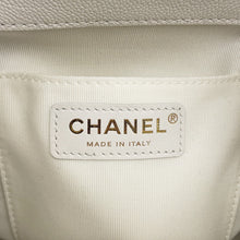 将图像加载到图库查看器中,CHANEL Matelasse Multi-Pocket Backpack WhiteAS4399 Caviar Leather