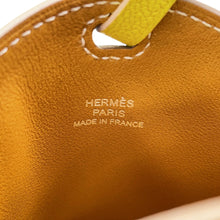 Load image into Gallery viewer, HERMES In the loop to go Lime/Caramel Chevre Myzore Goatskin Size GM