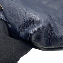 Load image into Gallery viewer, CHANEL CHANEL22 Backpack NavyAS3313 Caviar Leather Size Large