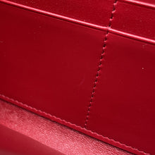 将图像加载到图库查看器中,SAINT LAURENT PARIS Le Maillon WOC Wallet-on-Chain Opium Red696608 Calf Leather