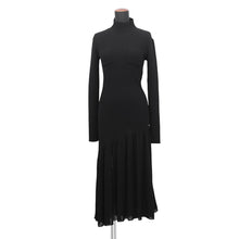 Load image into Gallery viewer, CHANEL CC Logo Long-Sleeve Knit Long Dress Size 36 BlackP78911 K11302 Virgin Wool98% Polyurethane1% Nylon1%