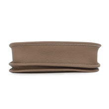 Load image into Gallery viewer, HERMES Evelyne 3 Etoupe Taurillon Clemence Size 23
