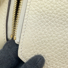 Load image into Gallery viewer, HERMES Lindy Crème Chantilly Taurillon Clemence Size Mini