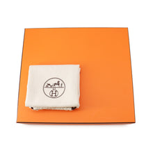 Load image into Gallery viewer, HERMES Lindy Gold Taurillon Clemence Size 26