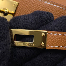 将图像加载到图库查看器中,HERMES Mini Kelly 2 Outside Gold Epsom
