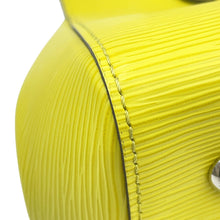 将图像加载到图库查看器中,LOUIS VUITTON Marly PistachianM94617 Epi Leather Size BB