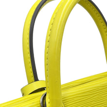 将图像加载到图库查看器中,LOUIS VUITTON Marly PistachianM94617 Epi Leather Size BB