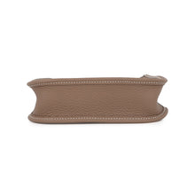 Load image into Gallery viewer, HERMES Evelyne Long Etoupe Taurillon Clemence Size TPM