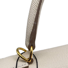 Load image into Gallery viewer, HERMES Kelly Sellier Craie Epsom Size 28