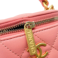将图像加载到图库查看器中,CHANEL Matelasse Vanity Chain Shoulder Pink Lambskin