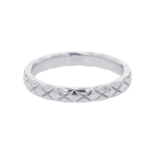 Load image into Gallery viewer, CHANEL Coco Crush Collection Wedding Ring Size 49/#9 SmallJ11354 Pt950