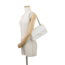 Load image into Gallery viewer, CHANEL Matelasse W Flap ChainShoulder Bag WhiteA01112 Caviar Leather Size 25