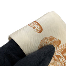 Load image into Gallery viewer, HERMES Twilly Merveilleuses Lanternes Crème / Caramel / Khaki Silk100%