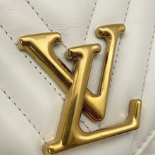 Load image into Gallery viewer, LOUIS VUITTON New Wave Multi Pochette BlumM57864 Leather