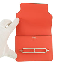 Load image into Gallery viewer, HERMES Roulis Slim Verso Rose Texas/Sienne Evercolor