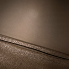 Load image into Gallery viewer, HERMES Lindy Etoupe Taurillon Clemence Size 30