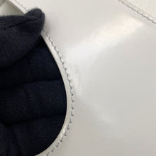 Load image into Gallery viewer, Ferragamo Cutout Handbag White213487 Leather Canvas Size Small