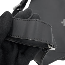 将图像加载到图库查看器中,Valentino Garavani VLTN Logo Crossbody Bag BlackVY2B0A10WJW Leather