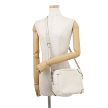 将图像加载到图库查看器中,GUCCI GG embossed Shoulder Bag White626363 Leather