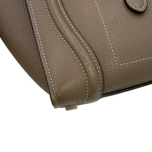 Load image into Gallery viewer, CELINE Luggage micro shopper Suri189793DRU.09SO Leather