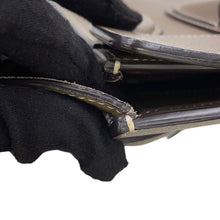 Load image into Gallery viewer, CELINE Luggage micro shopper Suri189793DRU.09SO Leather