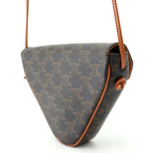 Load image into Gallery viewer, CELINE Triomphe Shoulder Bag Tan195902BZK.04LI PVC Leather