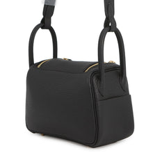 将图像加载到图库查看器中,HERMES Lindy Black Taurillon Clemence Size Mini