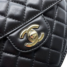 Load image into Gallery viewer, CHANEL Matelasse Heart-Shaped Chain Shoulder BlackAS5764 Lambskin