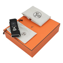 Load image into Gallery viewer, HERMES Evelyne3 Black Taurillon Clemence Size PM