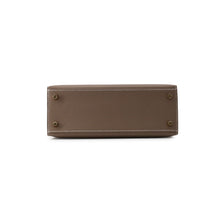 Load image into Gallery viewer, HERMES Kelly Sellier Etoupe Epsom Size 25