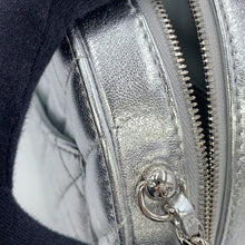 Load image into Gallery viewer, CHANEL Matelasse Heart Shape ChainShoulder Bag SilverAS5764-B21928-NF635 MetalicLambskin