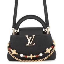 Load image into Gallery viewer, LOUIS VUITTON Capucines EW NoirM29443 Taurillon Leather Size MINI