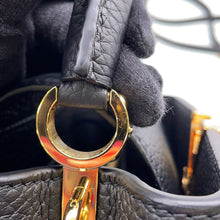 Load image into Gallery viewer, LOUIS VUITTON Capucines EW NoirM29443 Taurillon Leather Size MINI